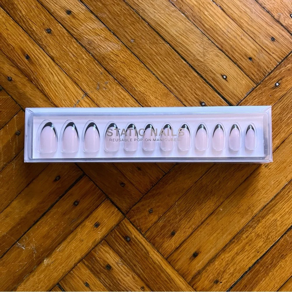 Static Nails Black French Almond Reusable Pop-On Manicures - Picture 3 of 4